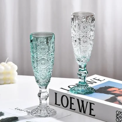 Luxury Thick Gradient Wine Glass - Image 4