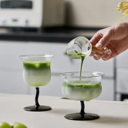 Lily Goblet Elegant Wine Glass